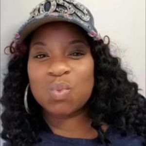 Meet your Posher, Lakisha